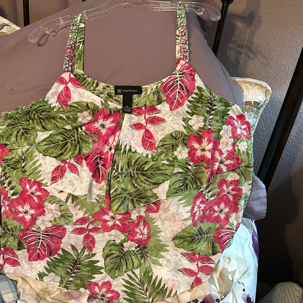 Sequined strap, tiered, tropical top